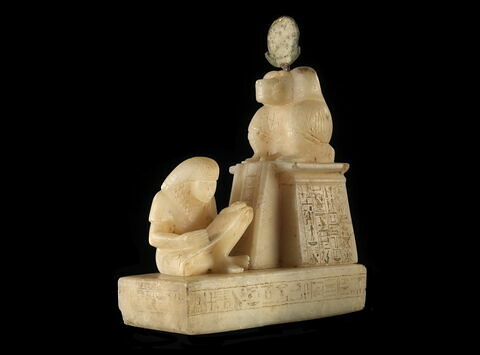 statue, image 23/41