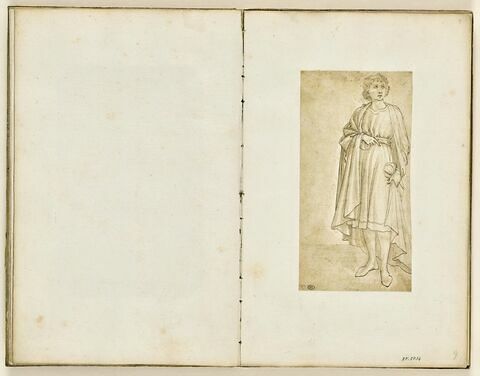 Jeune homme, debout, vêtu d'une tunique et d'une cape, image 5/6